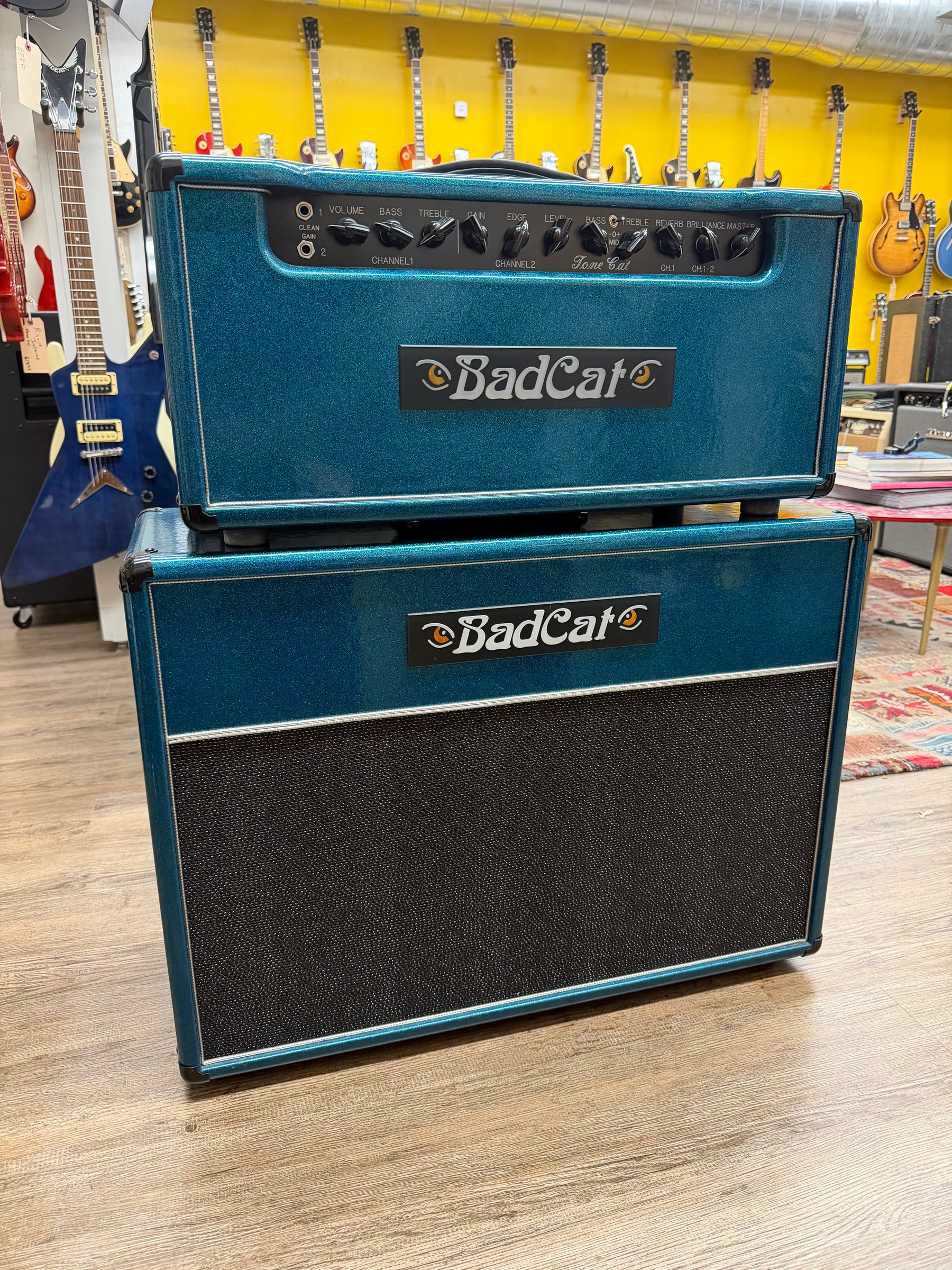 Bad Cat ToneCat HD + 5212 Cab Sparkle Blue Tolex