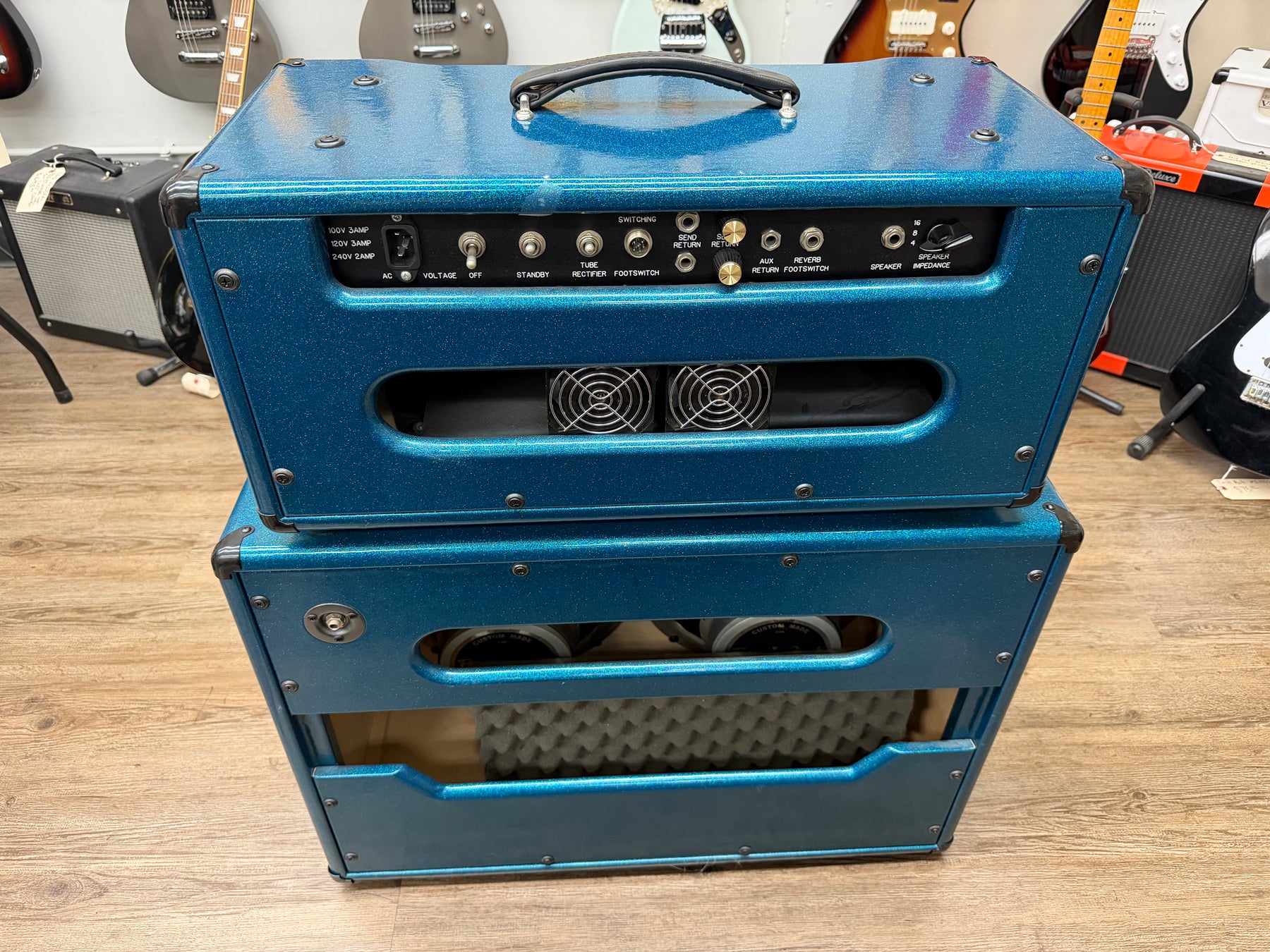 Bad Cat ToneCat HD + 5212 Cab Sparkle Blue Tolex