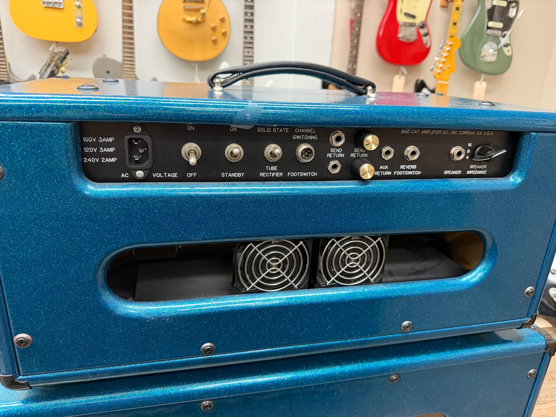 Bad Cat ToneCat HD + 5212 Cab Sparkle Blue Tolex
