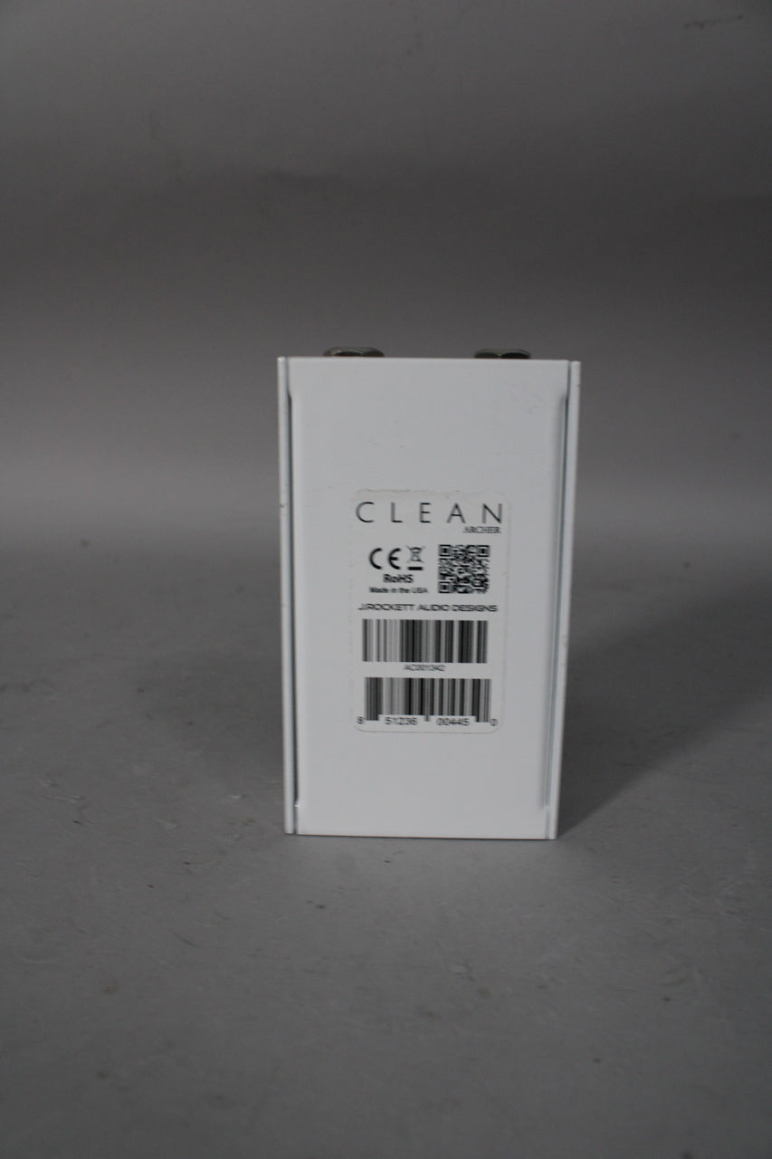 The white effect pedal box is viewed from the side, with a barcode and QR code visible on the label.