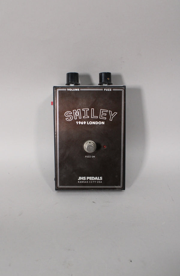 JHS-Pedals-Smiley-1969-London-Fuzz-1