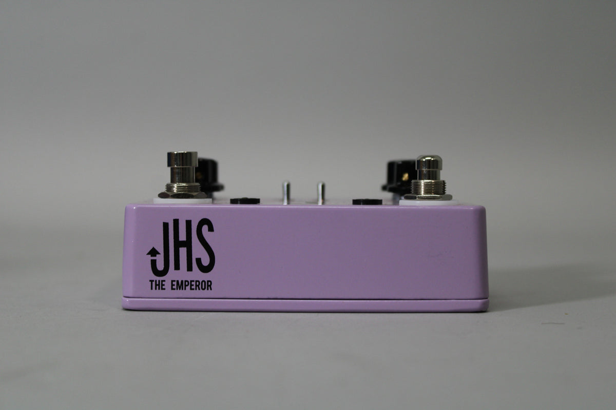 JHS Emperor V1 Chorus And Vibrato w/ Box