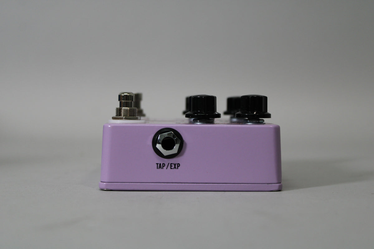 JHS Emperor V1 Chorus And Vibrato w/ Box