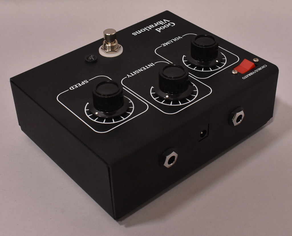 JHS Good Vibrations Chorus/Vibrato Pedal
