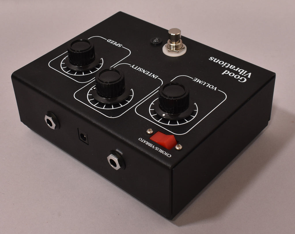 JHS Good Vibrations Chorus/Vibrato Pedal