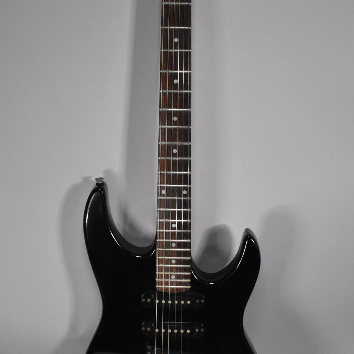 Kramer Striker 600ST | Black Finish – Imperial Vintage Guitars