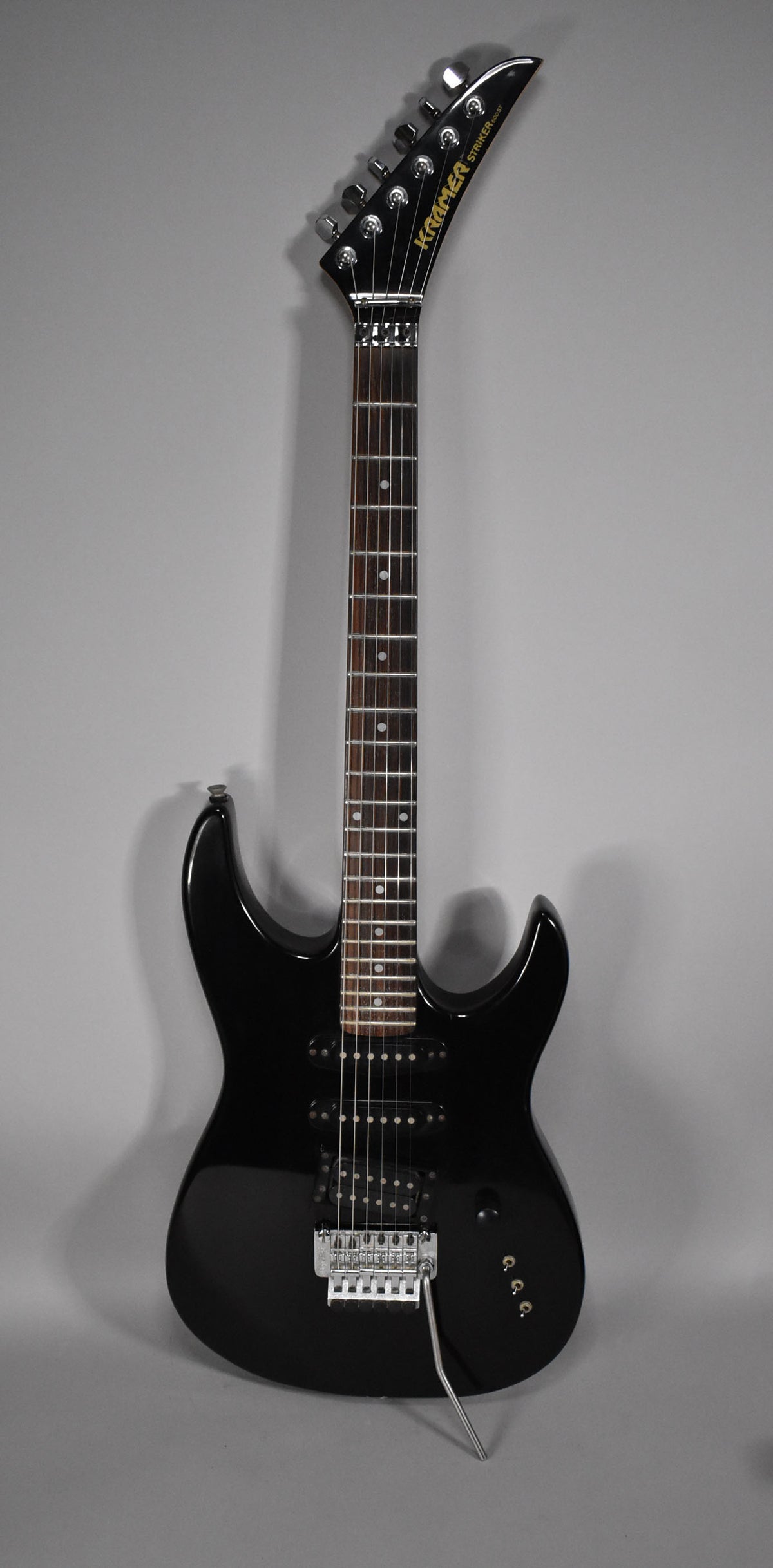 Kramer Striker 600ST | Black Finish – Imperial Vintage Guitars