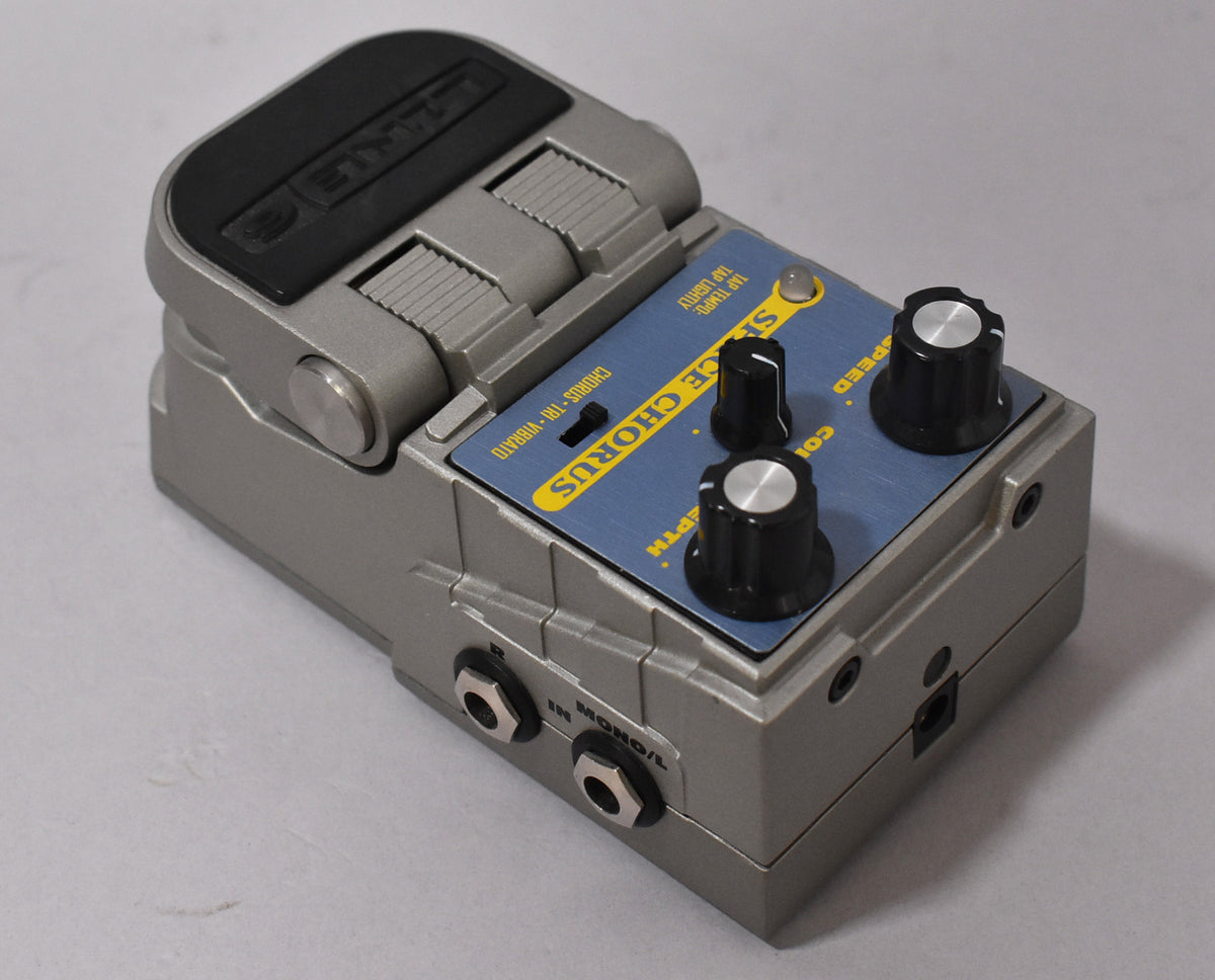 Line 6 Space Chorus Effect Pedal Silver