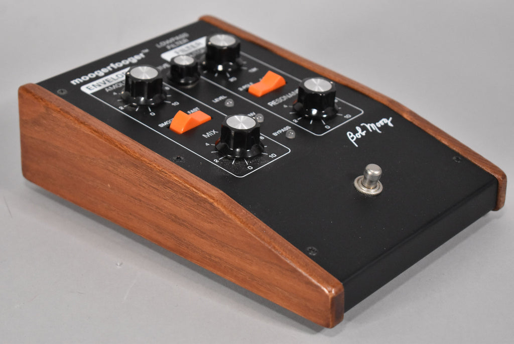 Moog-Moogerfooger-Low-Pass-Filter-Pedal-Sell-Your-Guitar-Imperial-Vintage-Guitars