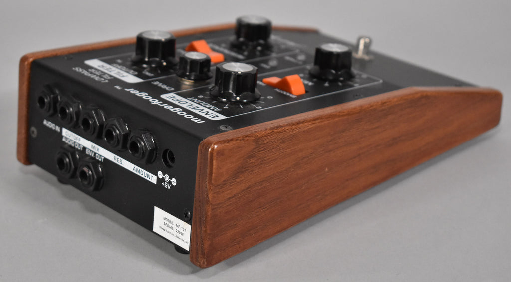 Moog MF-101 Moogerfooger Low Pass Filter
