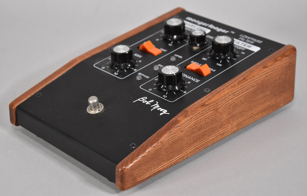 Moog MF-101 Moogerfooger Low Pass Filter