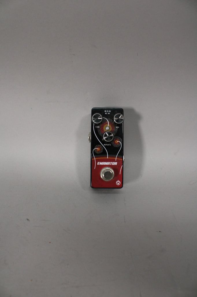 Pigtronix-Emanator-Delay-1