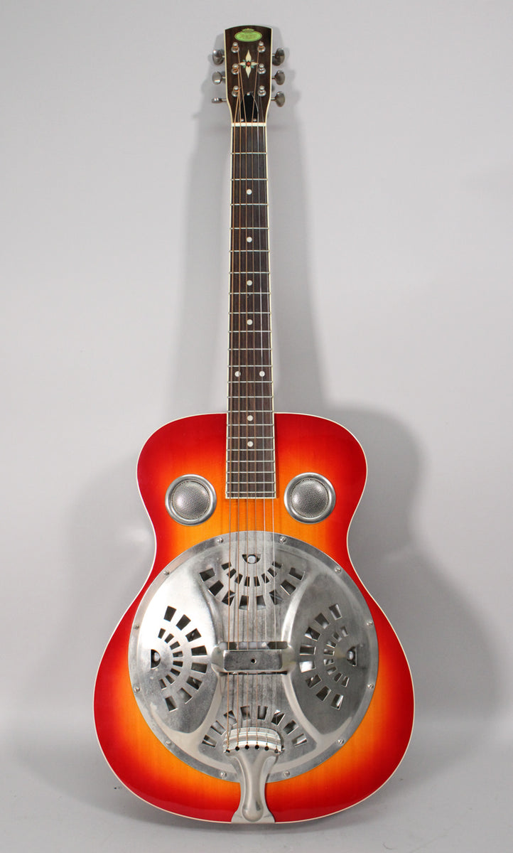 ギター HuGE RARARAY Regal RD-40V Studio Series Round Neck Resonator Cherry Sunburst