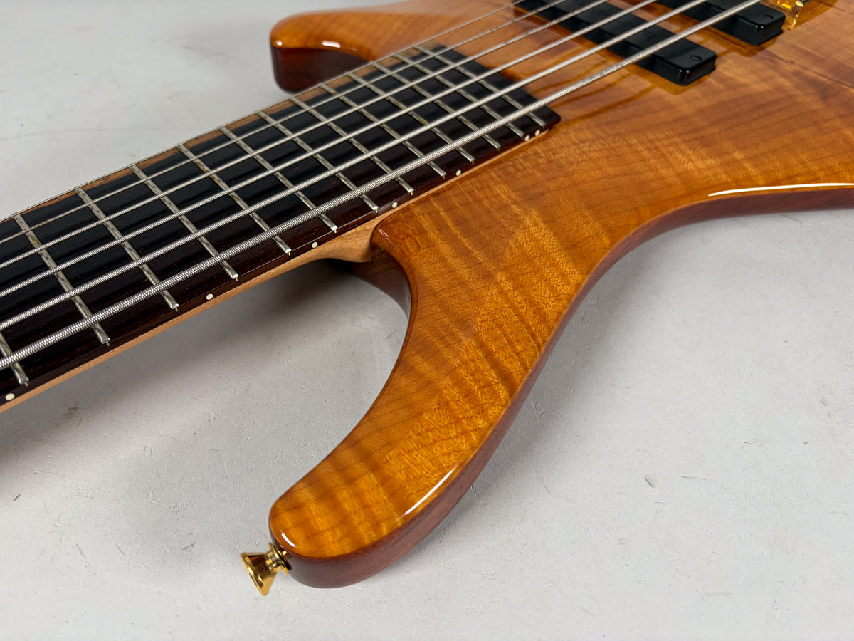 Roscoe SKB 6-String Bass Natural Finish w/OSSC