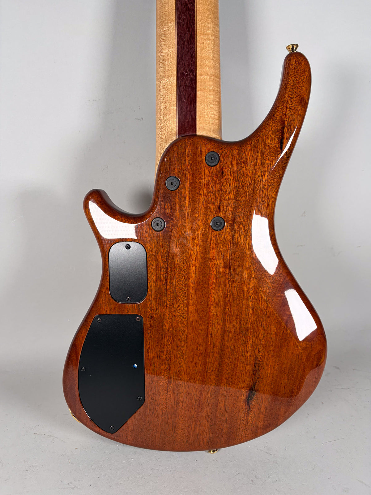 Roscoe SKB 6-String Bass Natural Finish w/OSSC