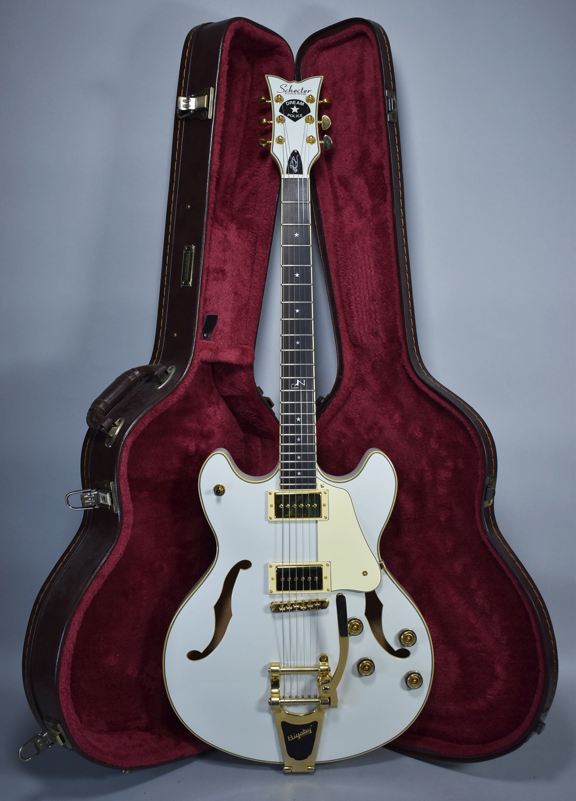 Schecter – Imperial Vintage Guitars