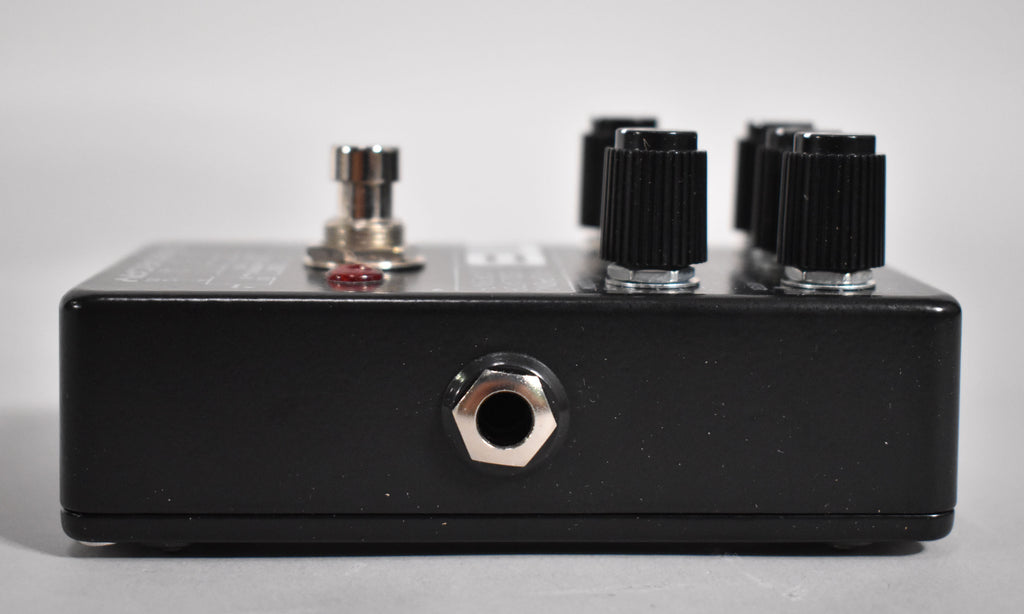 Subdecay M3 Monophonic 3 Oscillator Guitar Synth Pedal
