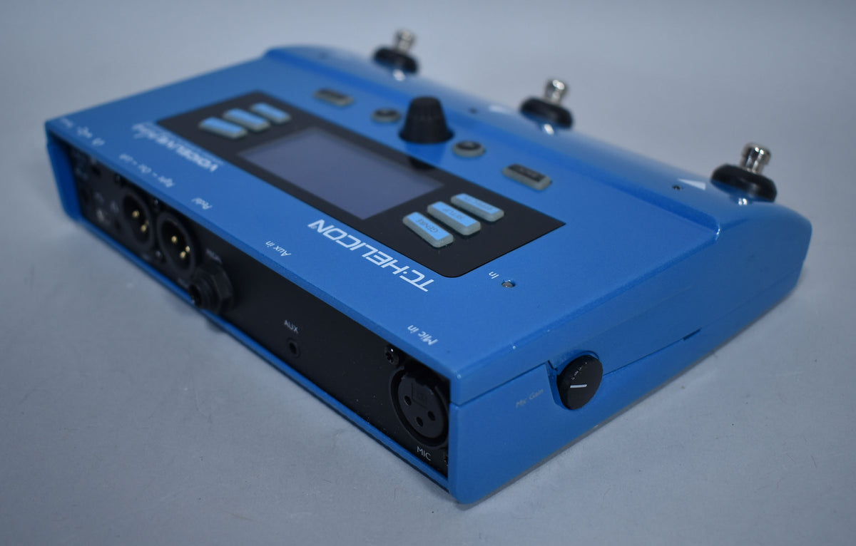TC Helicon VoiceLive Play Harmony And Effects Vocal Pedal