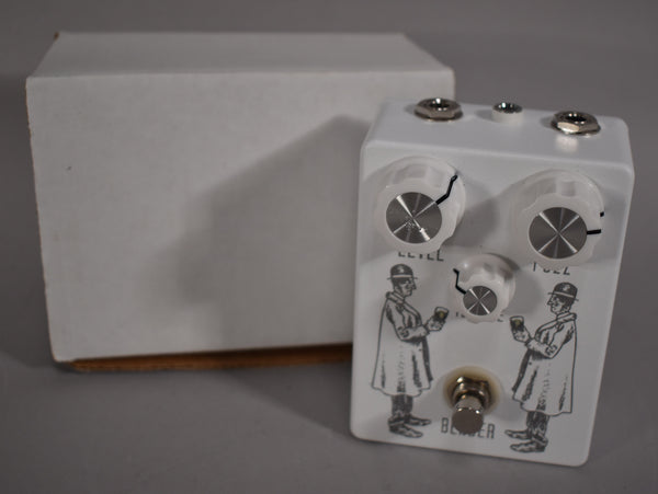 TomkatBenderFuzzPedal_0688