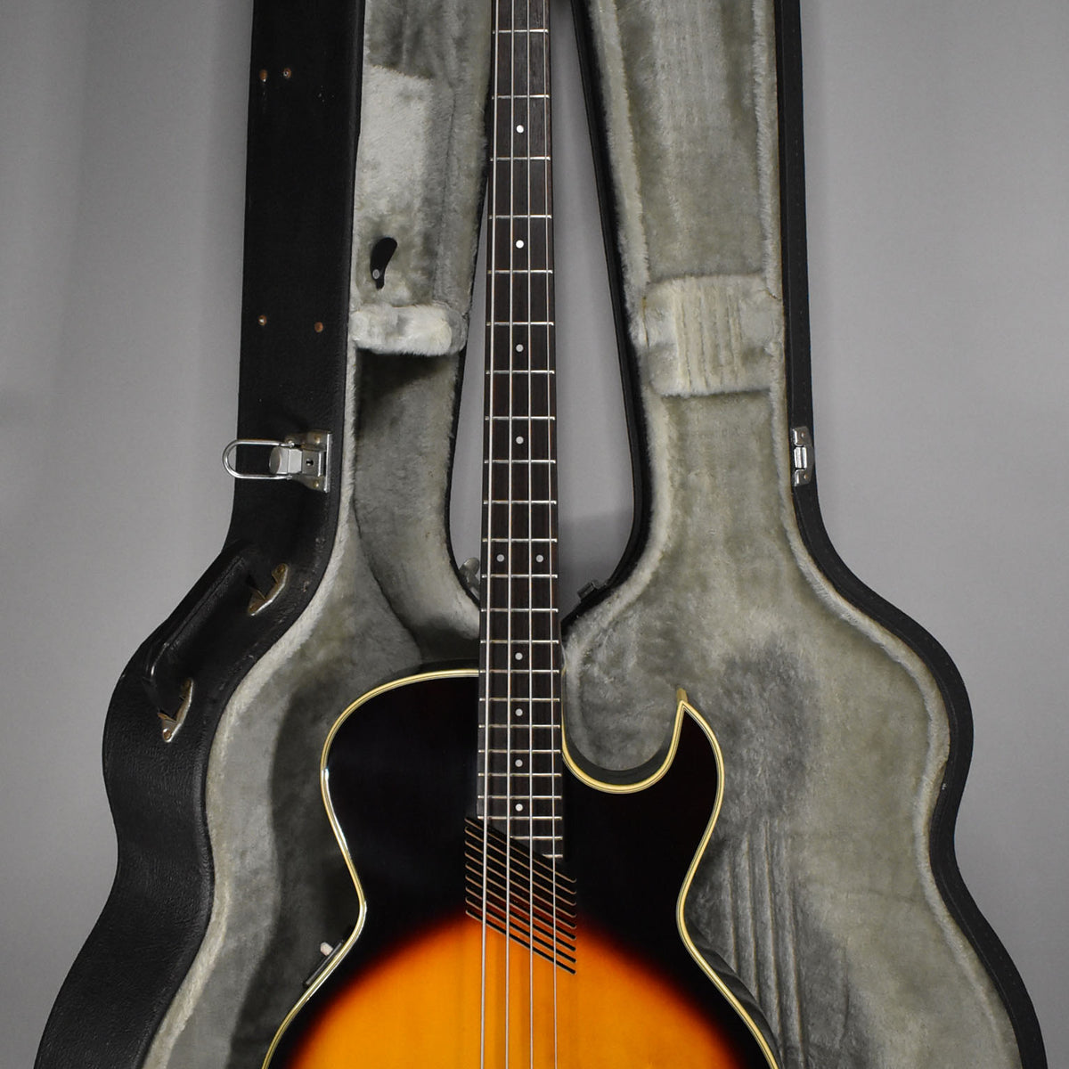 Washburn AB-20 Acoustic-Electric Hollowbody Bass Sunburst w/HSC