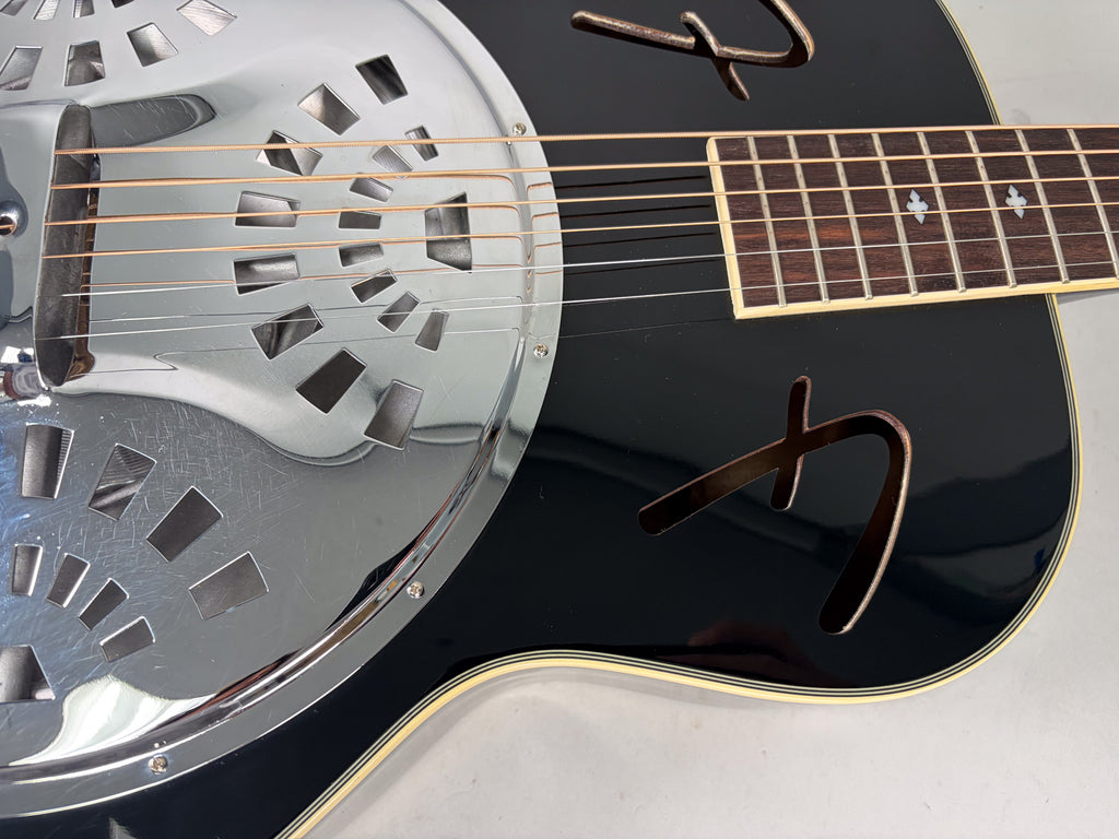 Fender FR-50 Round Neck Resonator Acoustic Guitar w/HSC