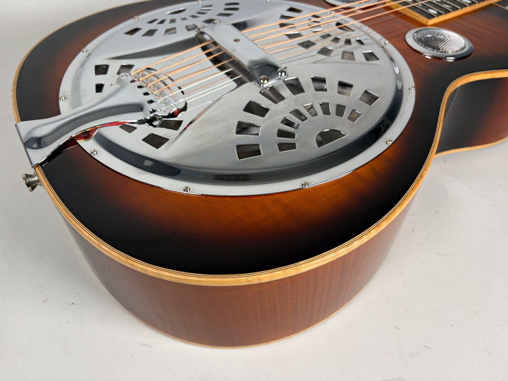 Gold Tone Paul Beard Deluxe Roundneck Resonator Sunburst Finish w/OHSC