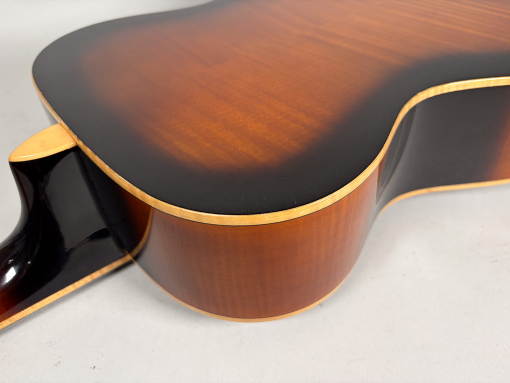 Gold Tone Paul Beard Deluxe Roundneck Resonator Sunburst Finish w/OHSC