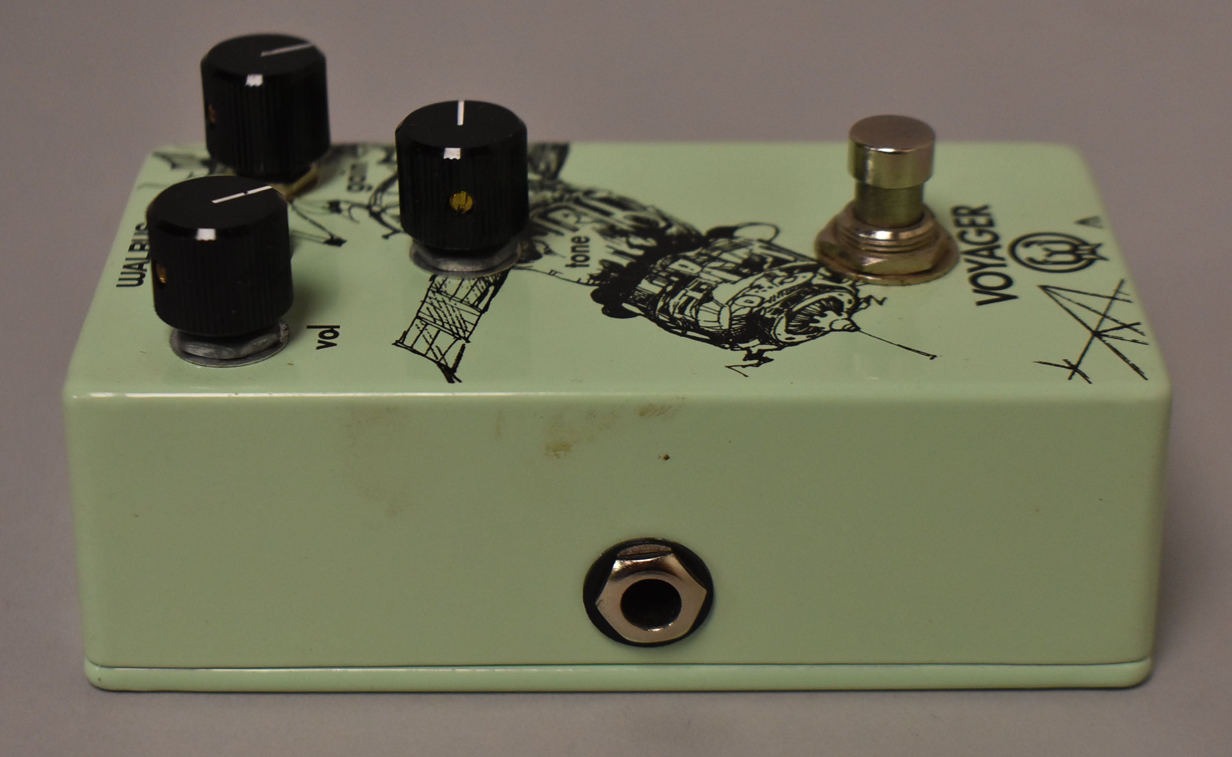 Walrus Audio Voyager Preamp/Overdrive Effect Pedal Green w/Box