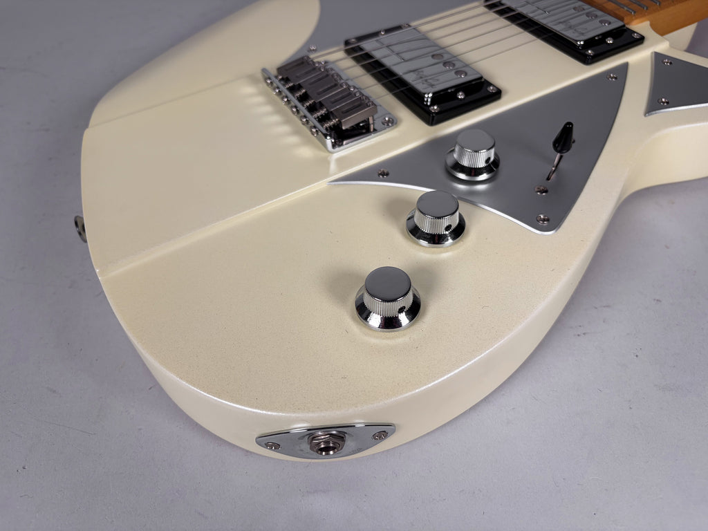 Reverend BC1 Billy Corgan Signature Matte White Finish w/HSC