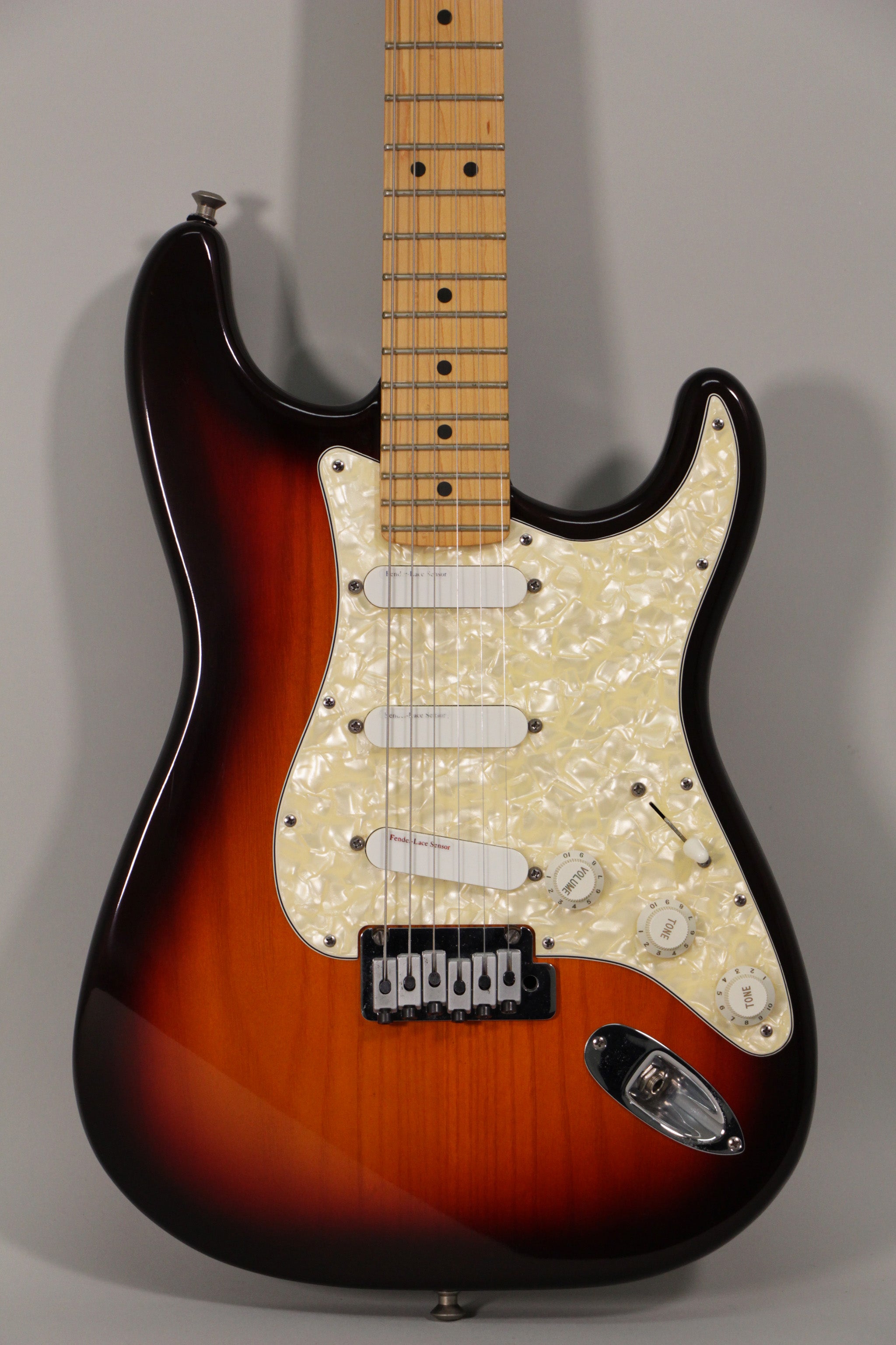 1997 Fender Stratocaster Plus Deluxe Sunburst Finish Electric