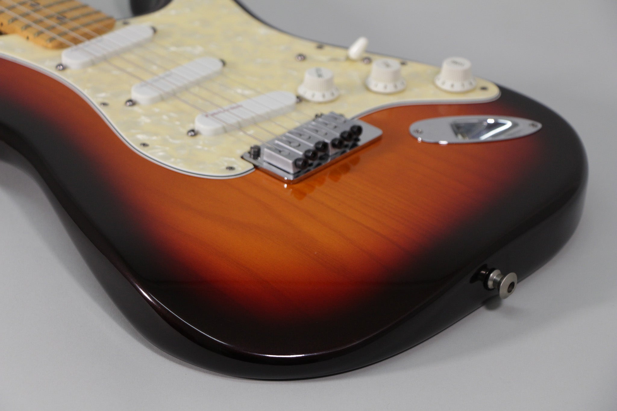 1997 Fender Stratocaster Plus Deluxe Sunburst Finish Electric