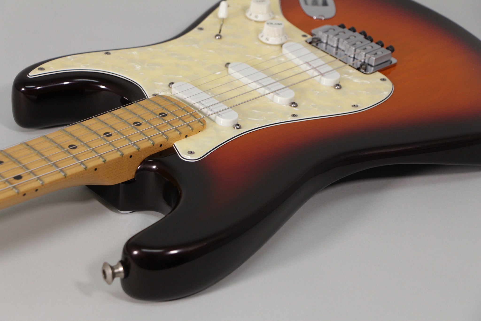 1997 Fender Stratocaster Plus Deluxe Sunburst Finish Electric