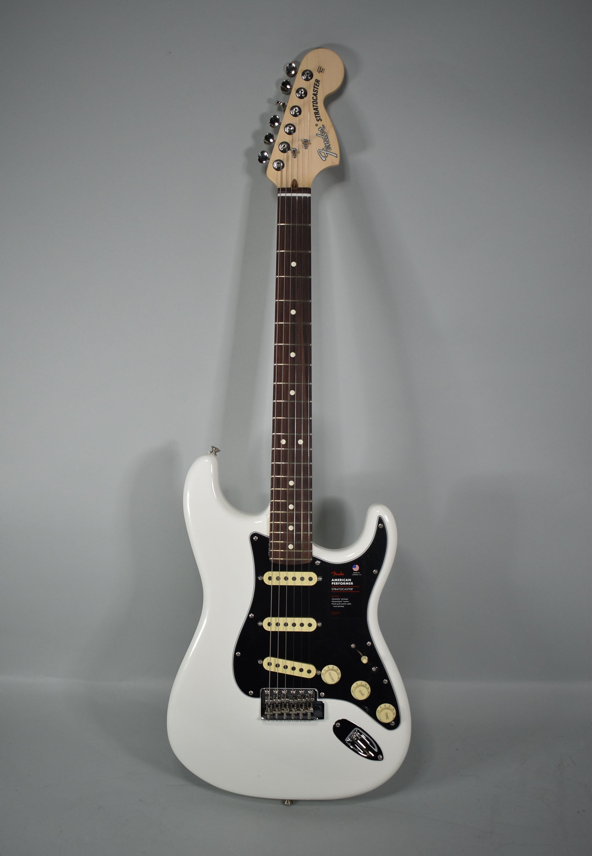 8*様 Fender American Performer Stratocast 2022 Fender American Performer Stratocaster Arctic White Finish w