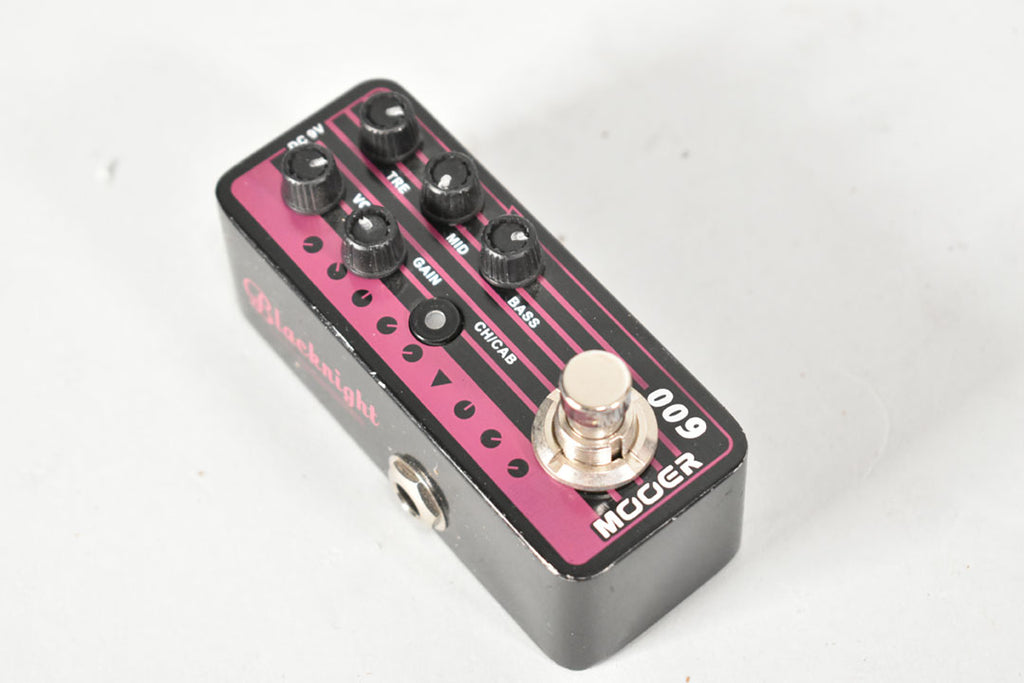 Mooer 009 Blacknight Micro Preamp Pedal – Imperial Vintage Guitars